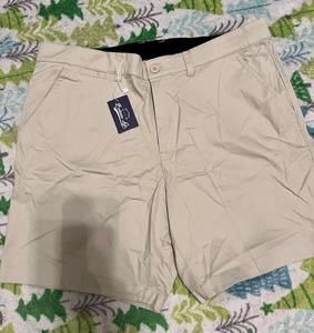 Men’s Khaki Shorts Large
